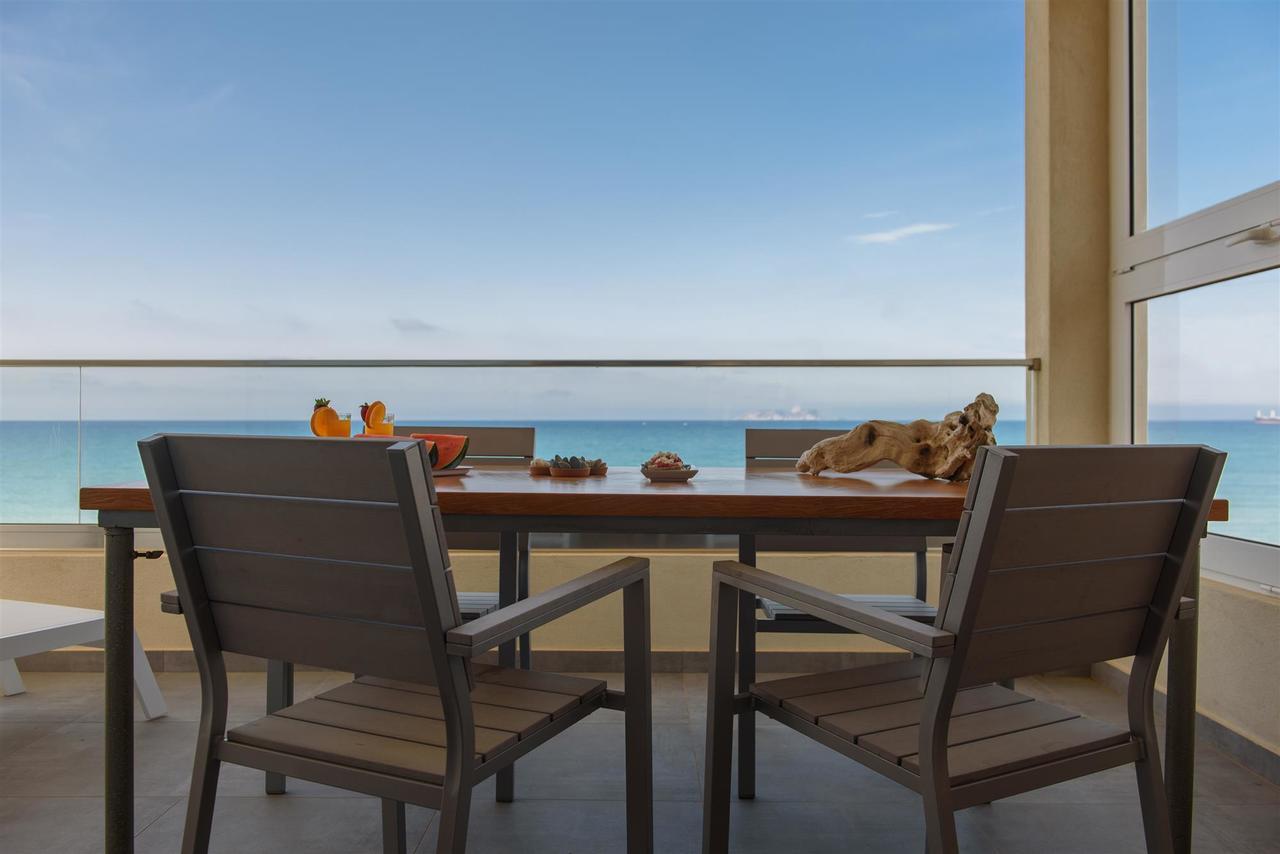 Rodia Beach Suites Kokkinos Pirgos Bagian luar foto