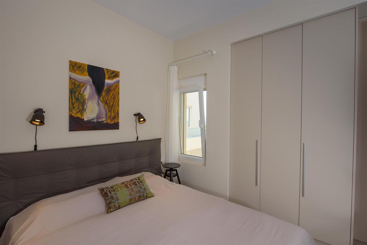 Rodia Beach Suites Kokkinos Pirgos Bagian luar foto