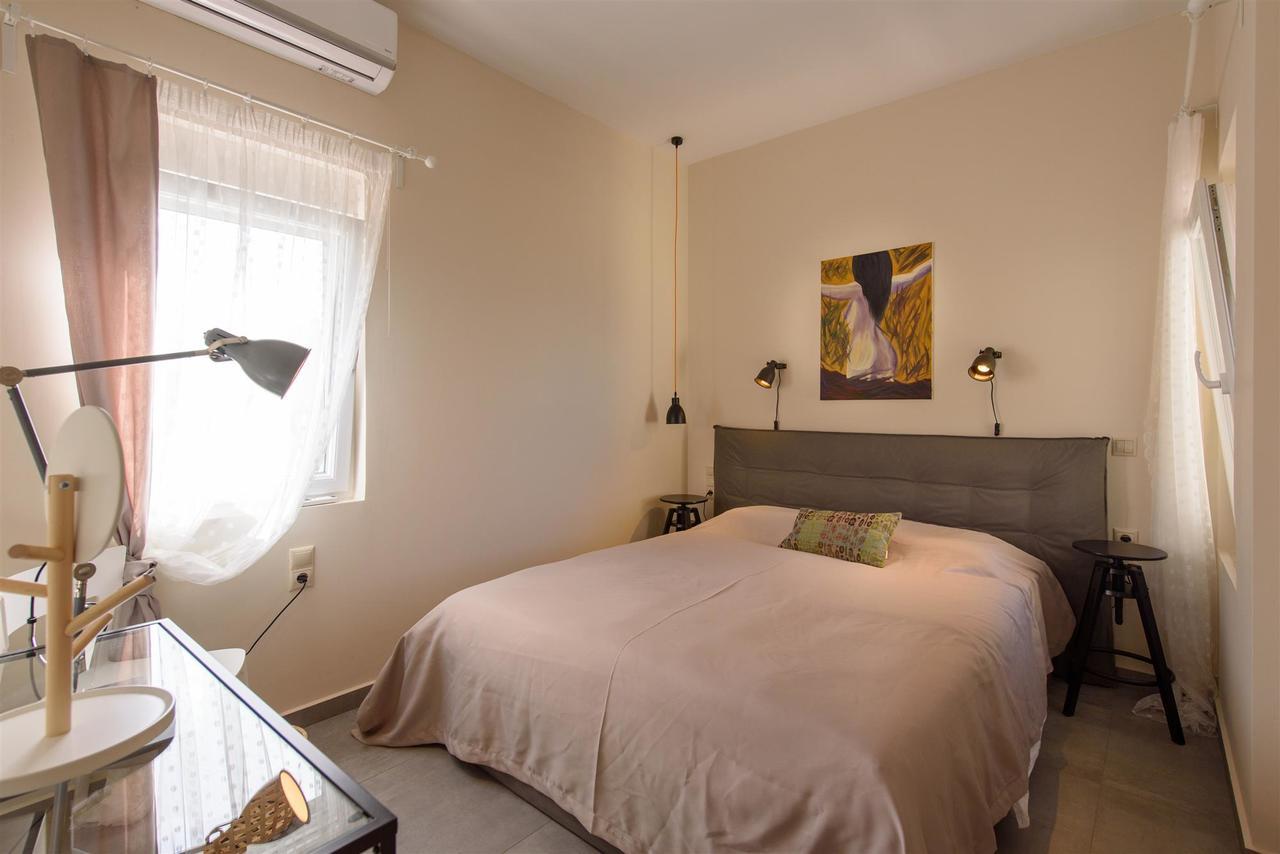 Rodia Beach Suites Kokkinos Pirgos Bagian luar foto