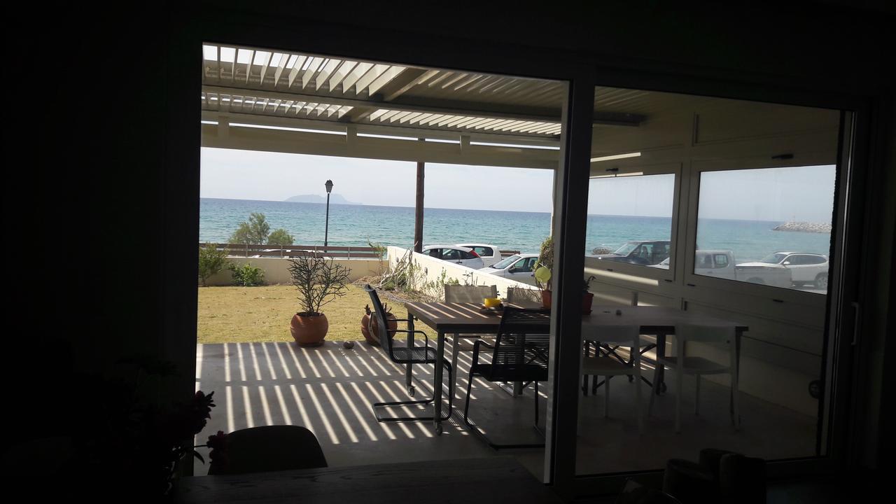 Rodia Beach Suites Kokkinos Pirgos Bagian luar foto