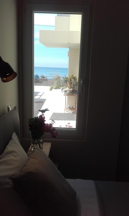 Rodia Beach Suites Kokkinos Pirgos Bagian luar foto